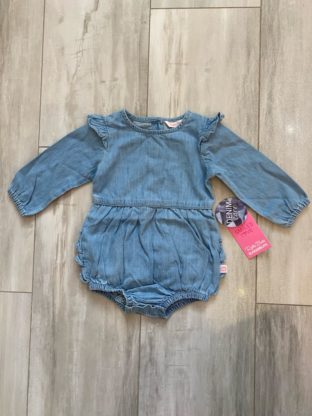 NWT RuffleButts Light Wash Long Sleeve Flutter Ruffle Bubble Romper girls 12-18M